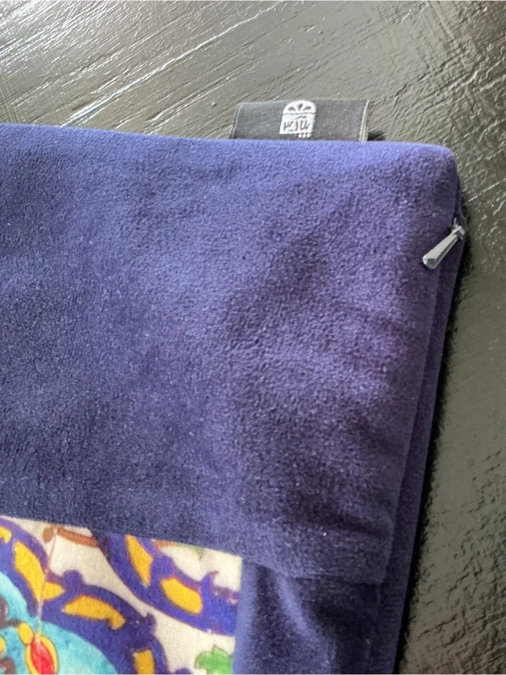Pelakese Handmade Persian Velvet Pillowcase